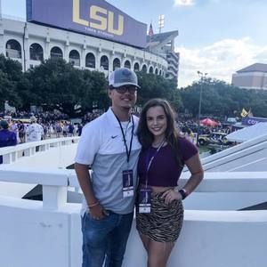 Meet your Posher, Sam